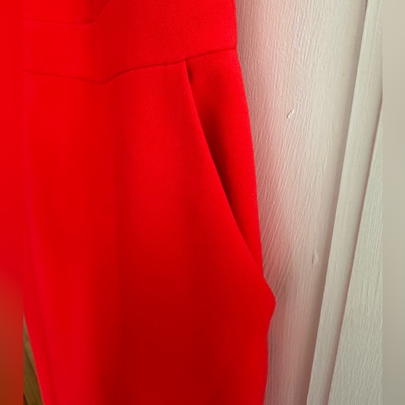 Décolleté by Elif Red Midi Dress - Picture 6 of 7